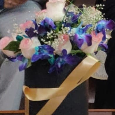 https://imgcdn.floweraura.com/fa/review_image/1710203343_210920.jpeg