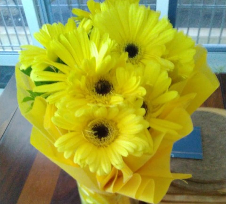 https://imgcdn.floweraura.com/fa/review_image/1718447645_687536.jpeg
