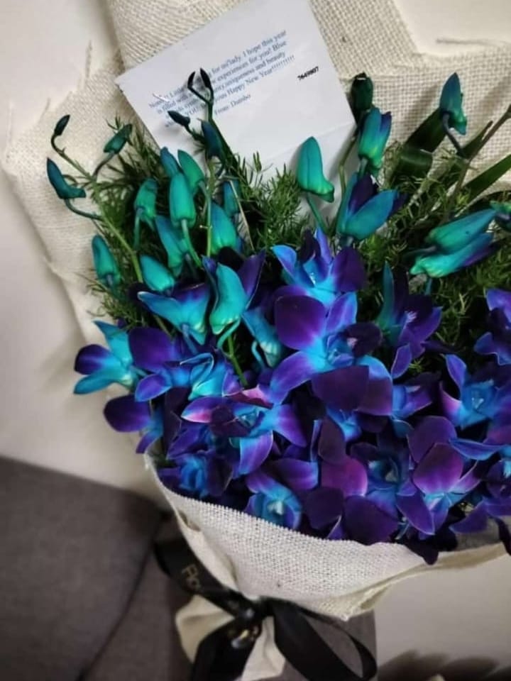 https://imgcdn.floweraura.com/fa/review_image/1720261249_409091.jpeg
