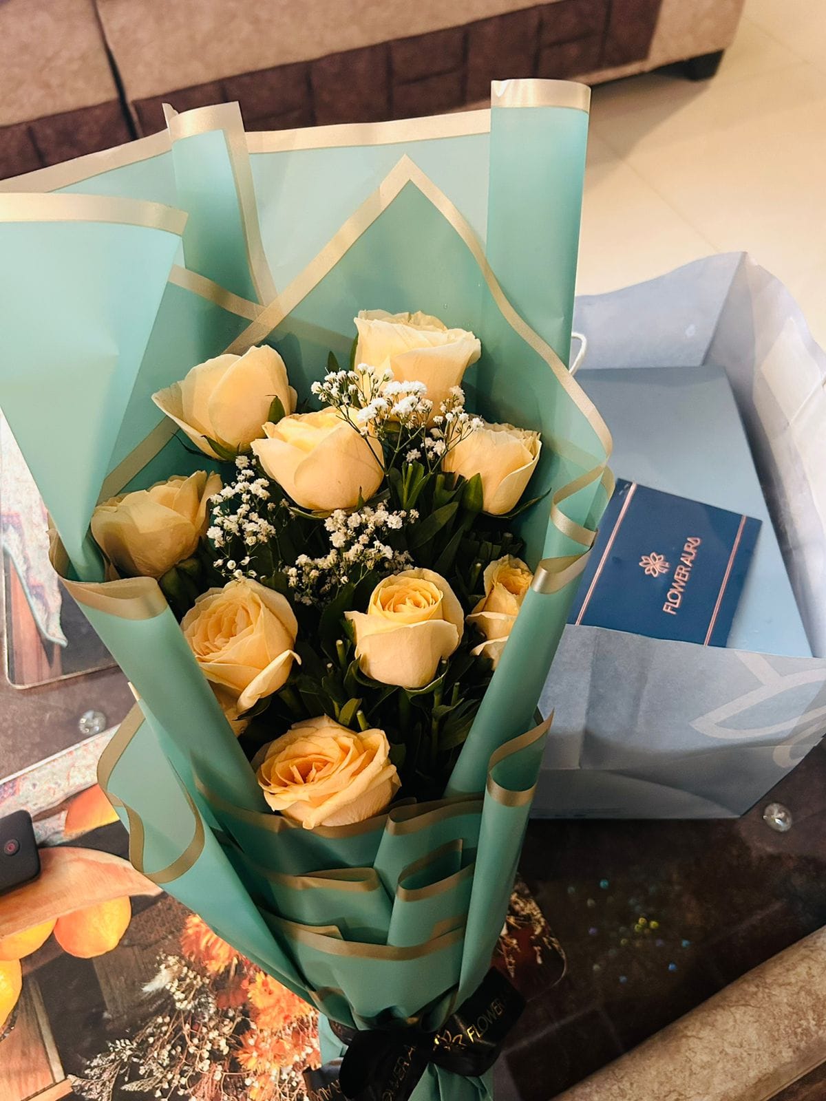 https://imgcdn.floweraura.com/fa/review_image/1720855443_708670.jpeg