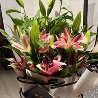 https://imgcdn.floweraura.com/fa/review_image/1720892303_625842.jpeg