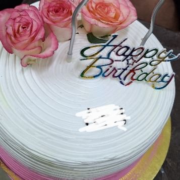 Flavorful Rose Adorned Cake