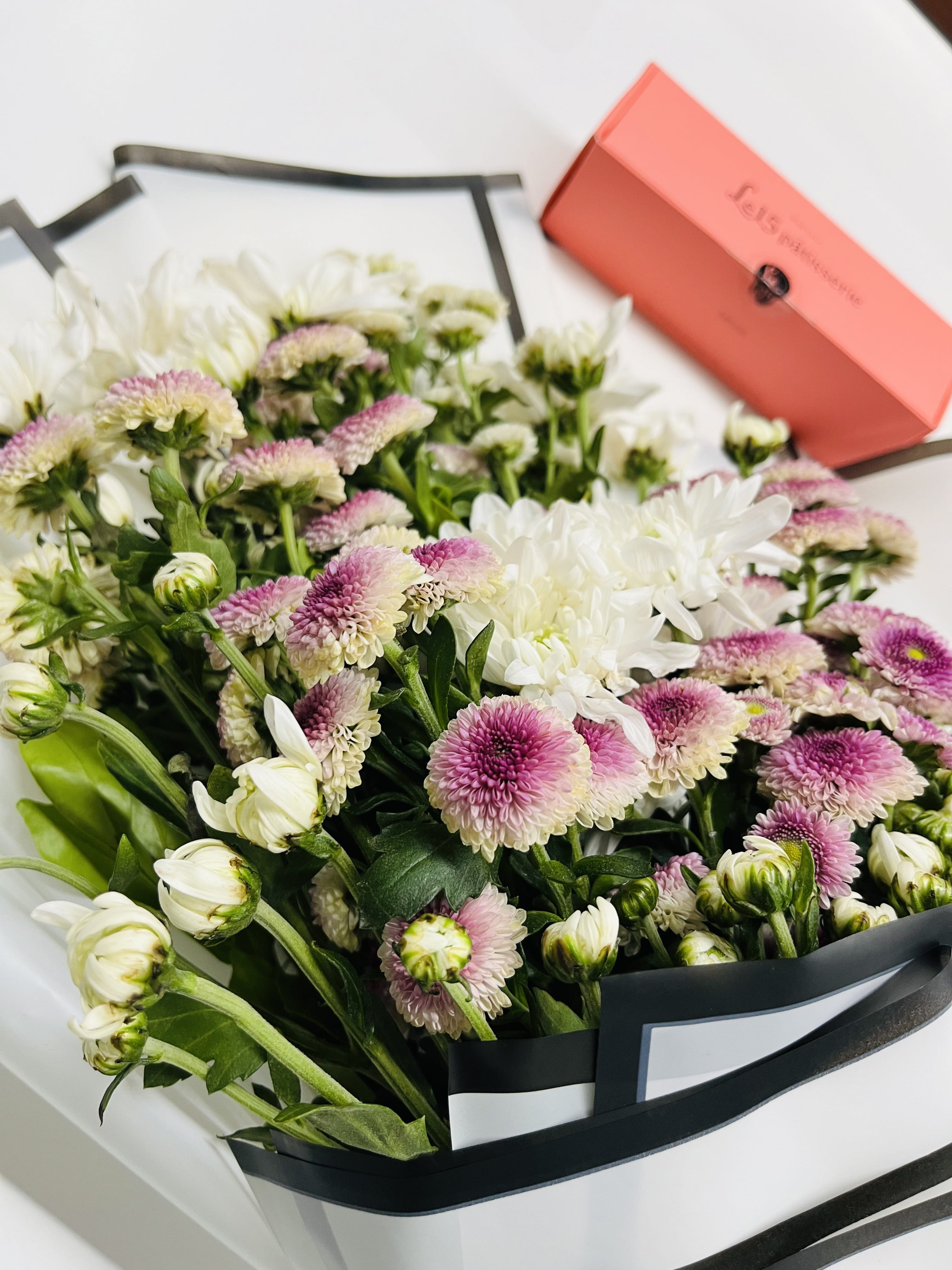 https://imgcdn.floweraura.com/fa/review_image/1724751807_349759.jpeg