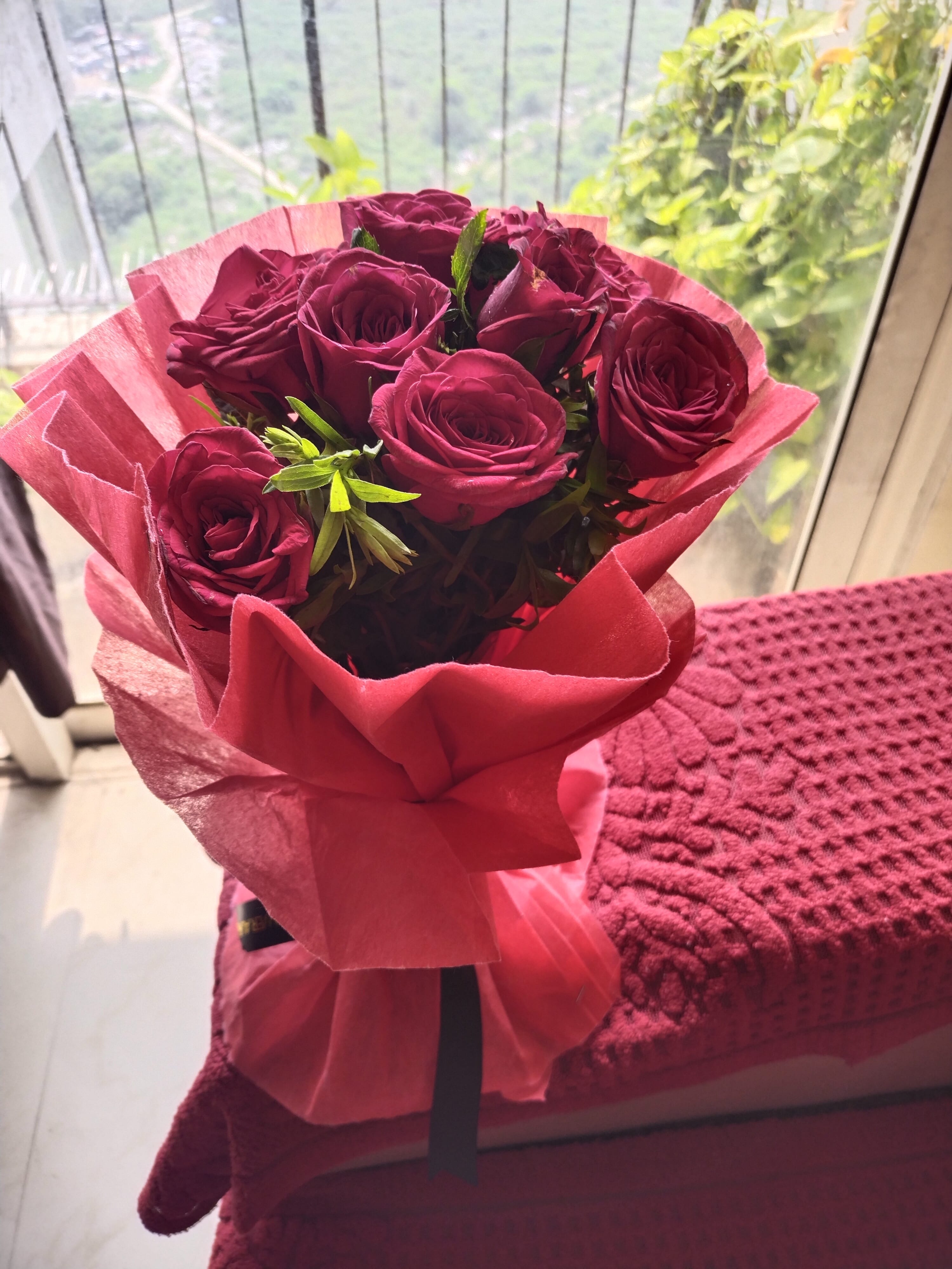 https://imgcdn.floweraura.com/fa/review_image/1727089113_381867.jpeg