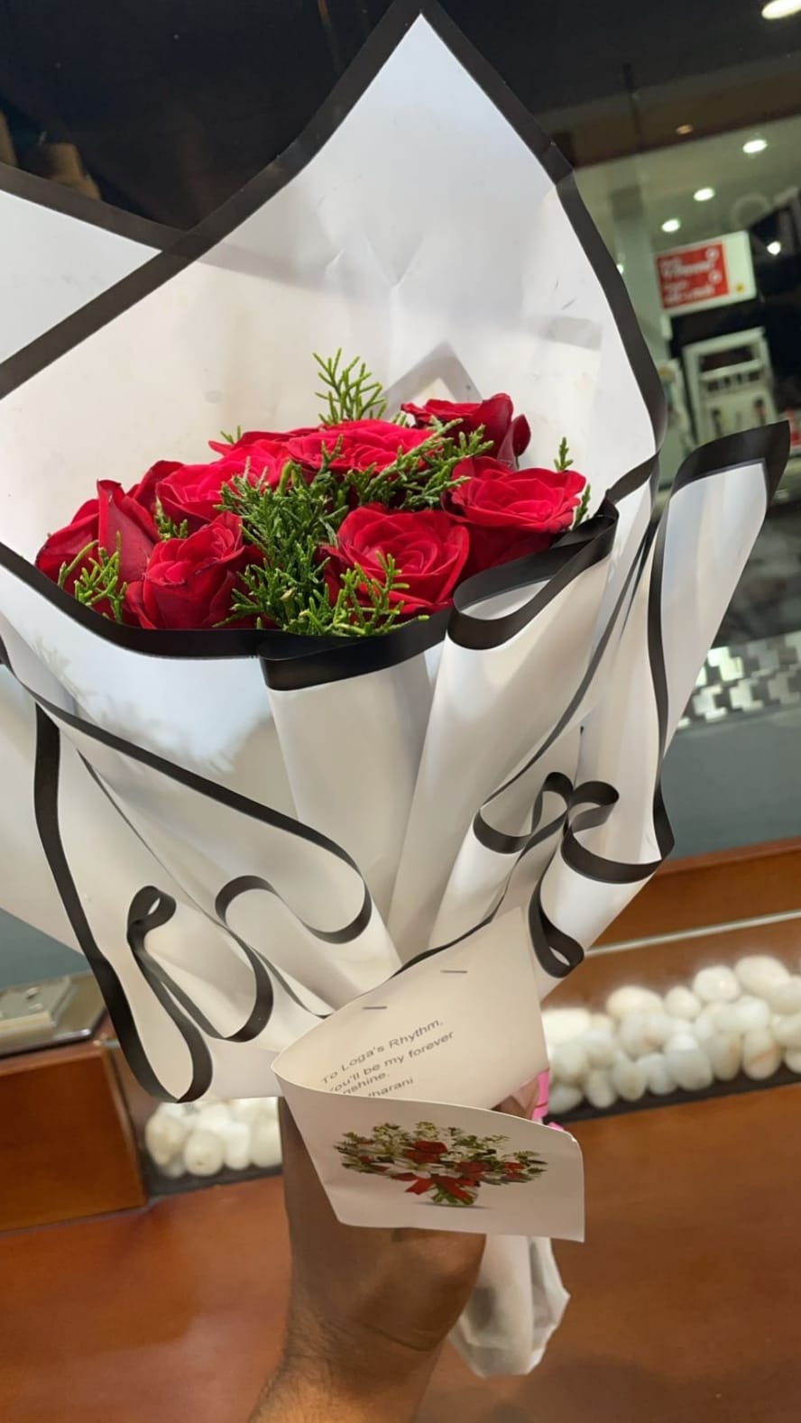 Red Roses Of Love Bouquet