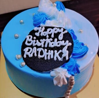 Scrumptious Vanilla Cake