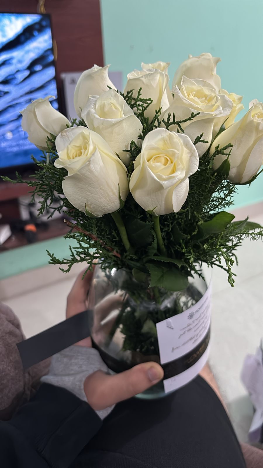 https://imgcdn.floweraura.com/fa/review_image/1732365755_389211.jpeg