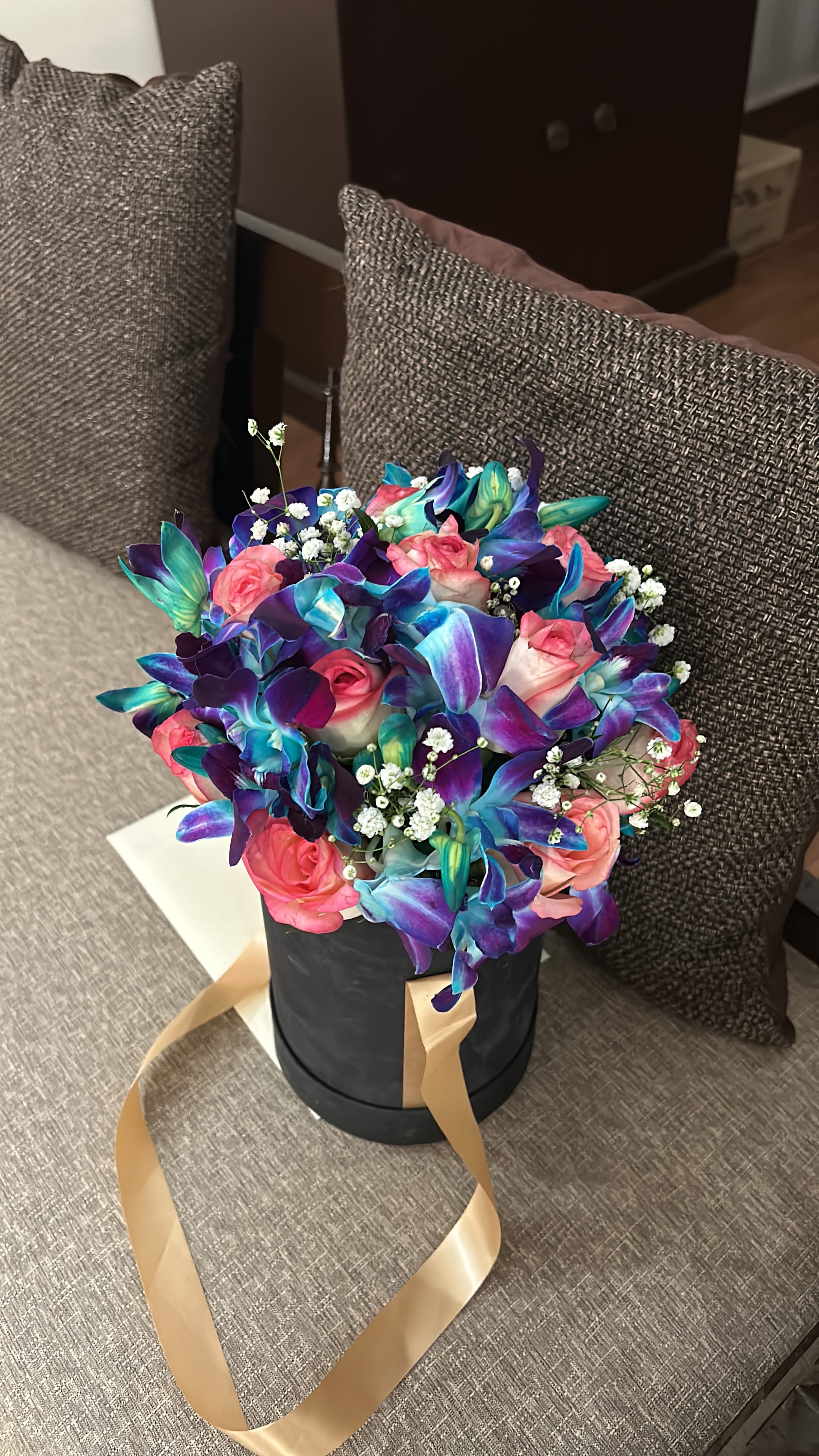 Starlight Orchids N Roses
