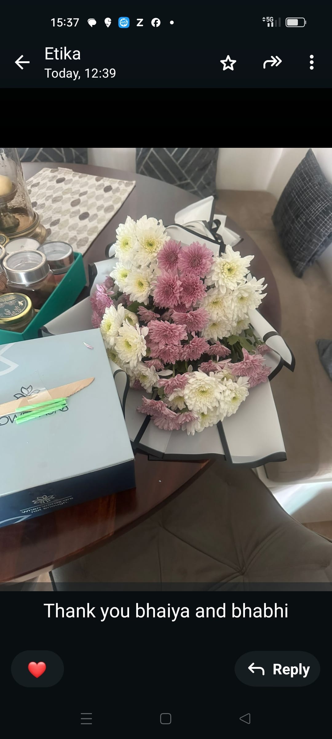 https://imgcdn.floweraura.com/fa/review_image/1733825317_140316.jpeg