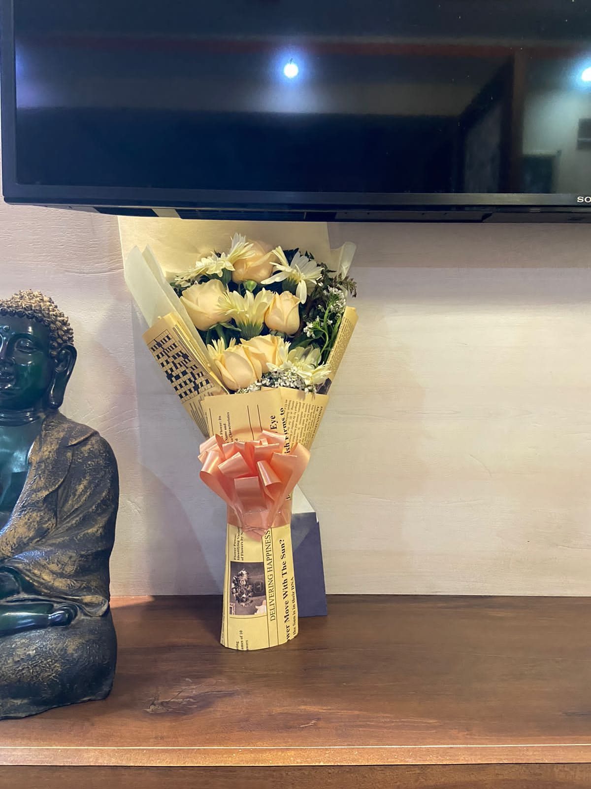 https://imgcdn.floweraura.com/fa/review_image/1738773279_608195.jpeg