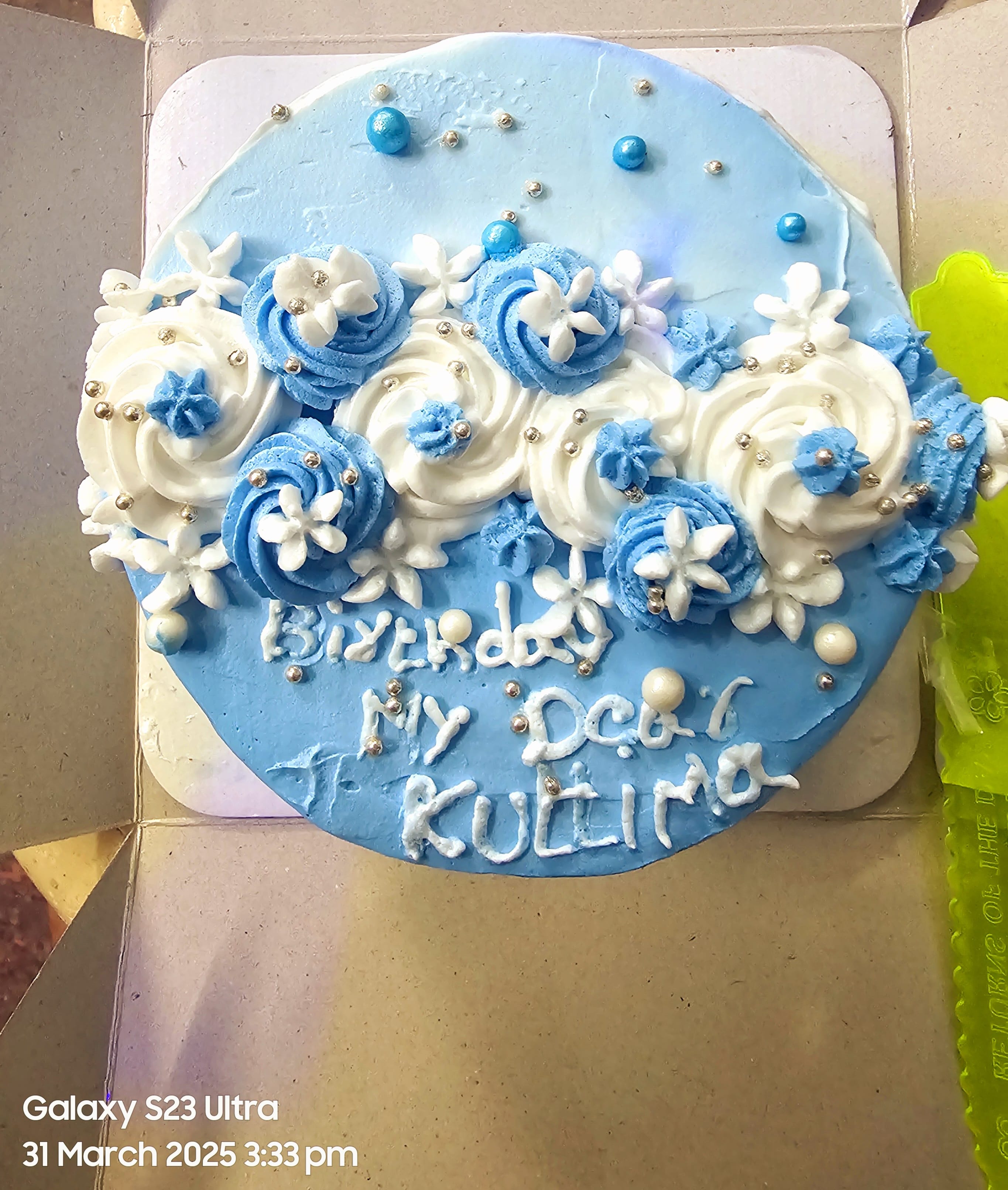 Scrumptious Vanilla Cake