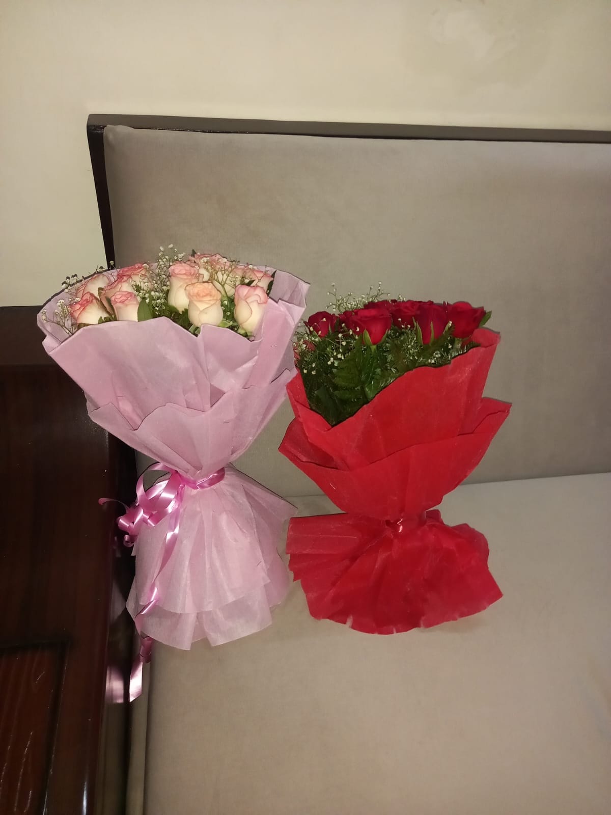 https://imgcdn.floweraura.com/fa/review_image/1746981188_509176.jpeg
