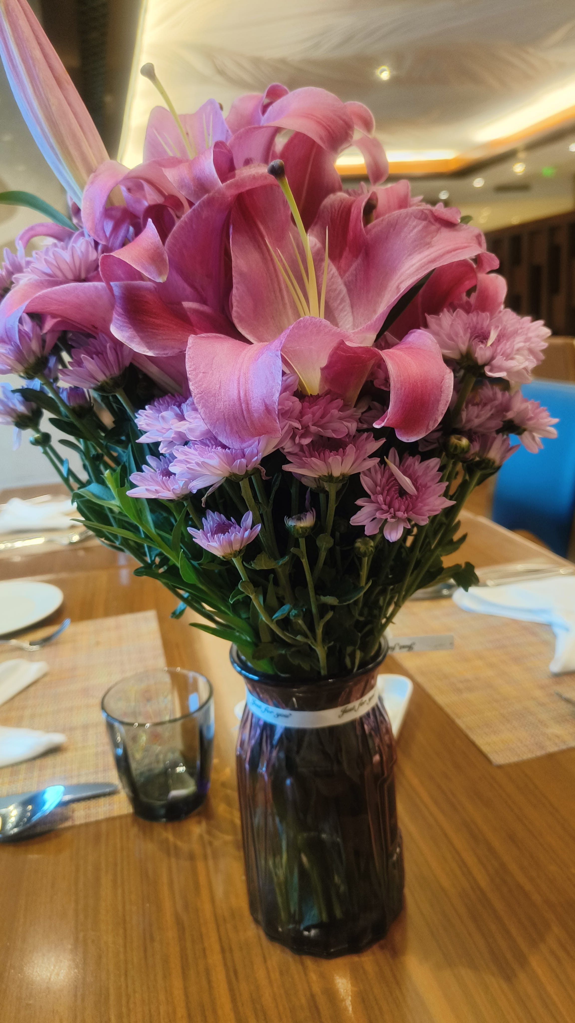 https://imgcdn.floweraura.com/fa/review_image/1749009643_290325.jpeg