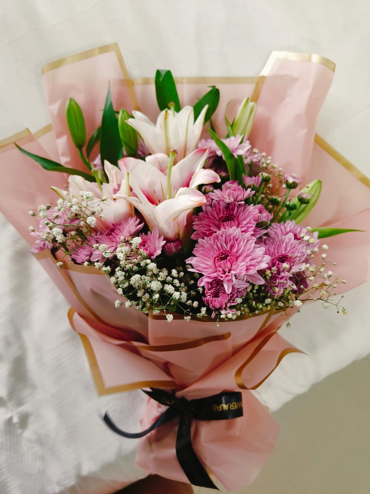 https://imgcdn.floweraura.com/fa/review_image/1757067405_701286.jpeg