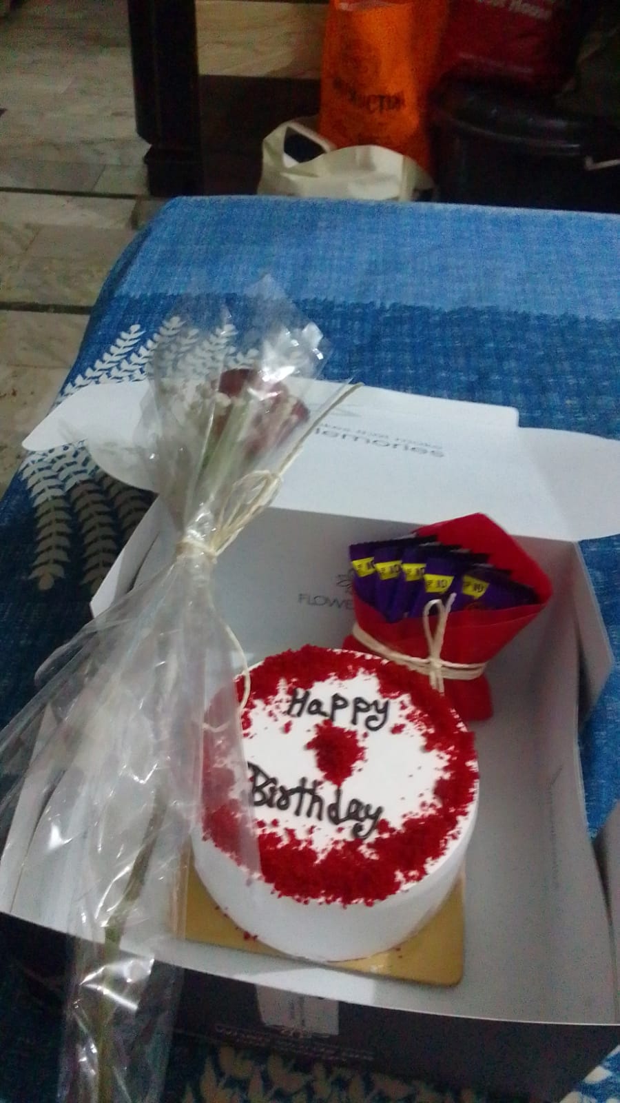 Red Velvet Mini Cake 300gm