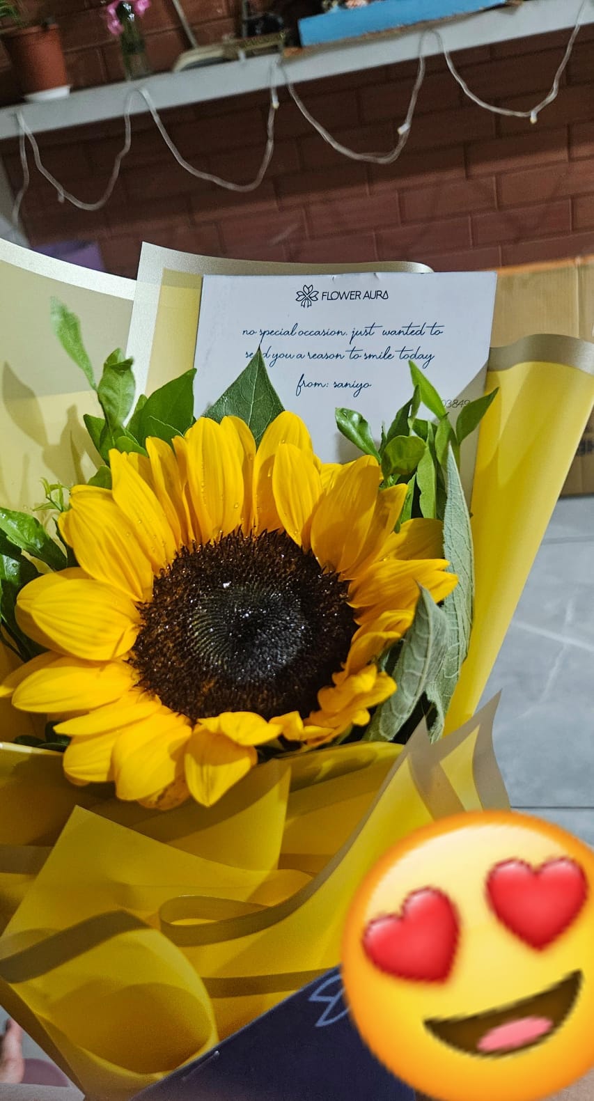 https://imgcdn.floweraura.com/fa/review_image/1780425480_445298.jpeg