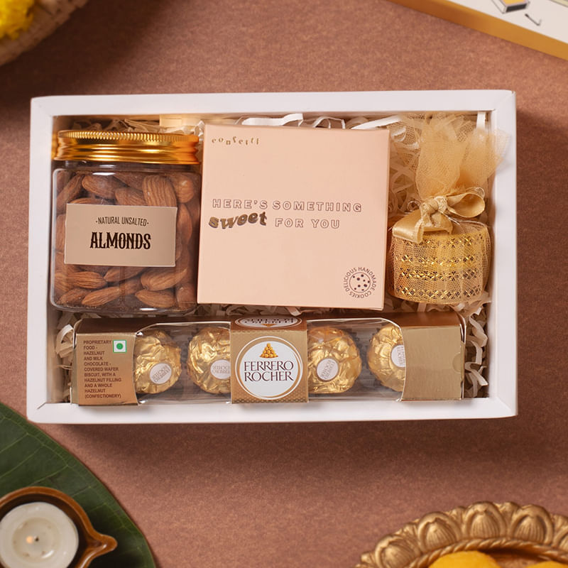 Festive Candle N Treats Gift Hamper
