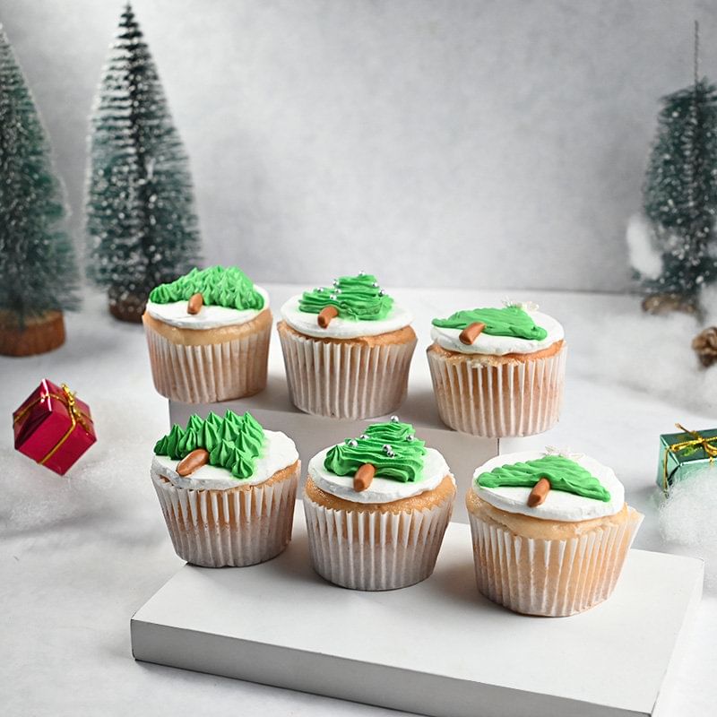 Festive Christmas Tree Cupcakes