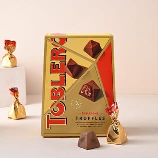 Rakhis With Tobelorne Chocolates