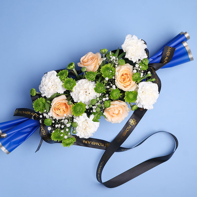 Flower Toffee Box 2 Green Daisy 3 White Carnation 3 Peach Rose