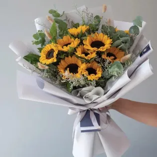 Blooming Sunflower Bouquet