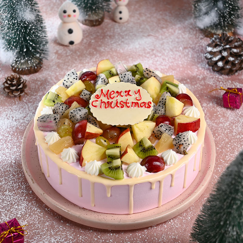 Fresh Fruit Christmas Drip Cake 