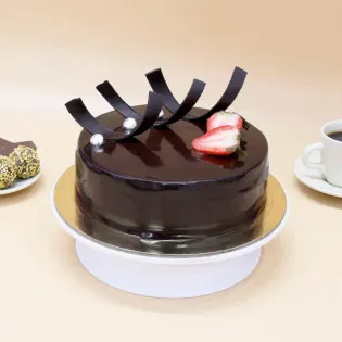 Rich Chocolate Fudge Cake
