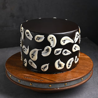 Ghost Themed Halloween Choco Cake