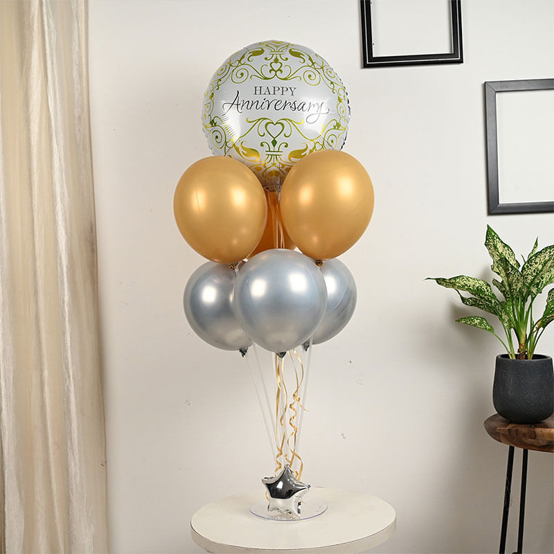 Gold N Silver Anniversary Balloon Decor