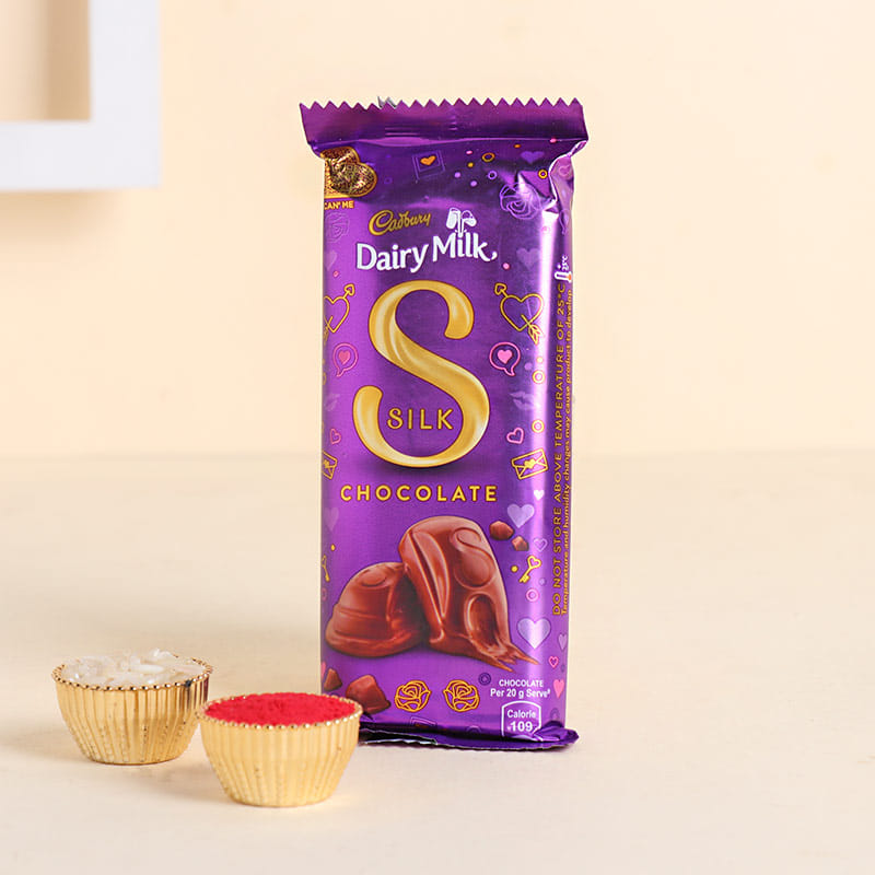 Golden Beads Rakhi With Silk Chocolate