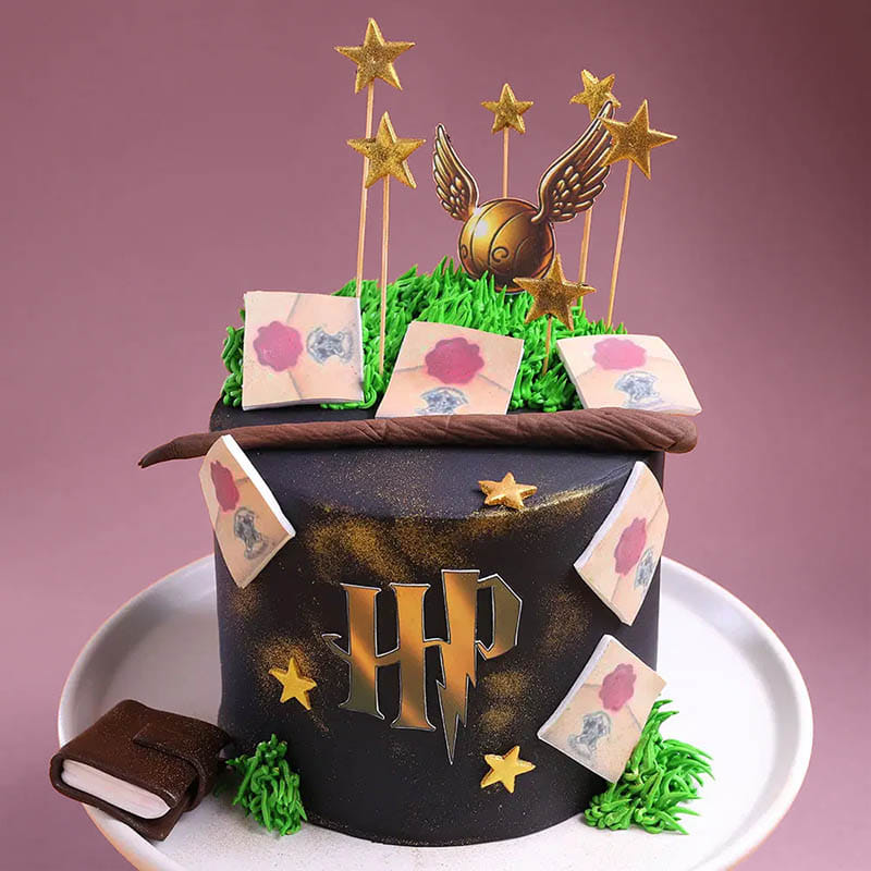 Golden Snitch Harry Potter Cake