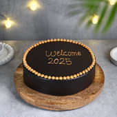 Golden Welcome 2025 Cake