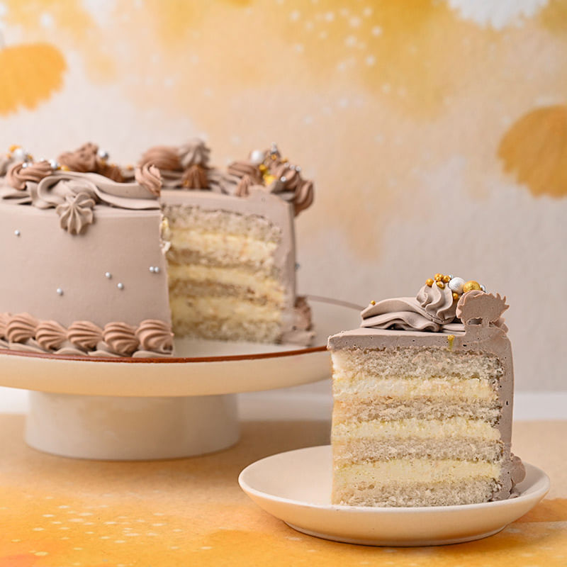 Sliced view of Round Butterscotch Cream Cake 