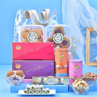Gourmet Sweets N Snacks Gift Hamper