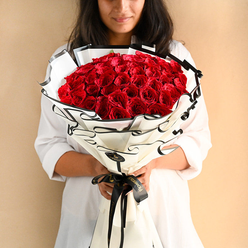 Grand Love Rose Bouquet