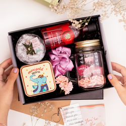 Green Tea With Shower Gel N Rose Soap For Mom