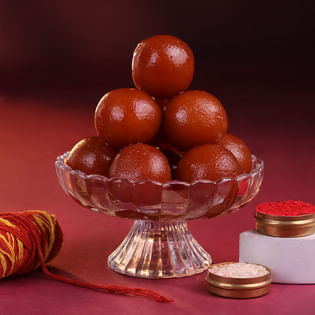 Gulab Jamun With Roli Chawal