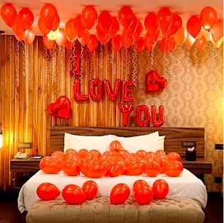 Happy Anniversary Balloon Decor