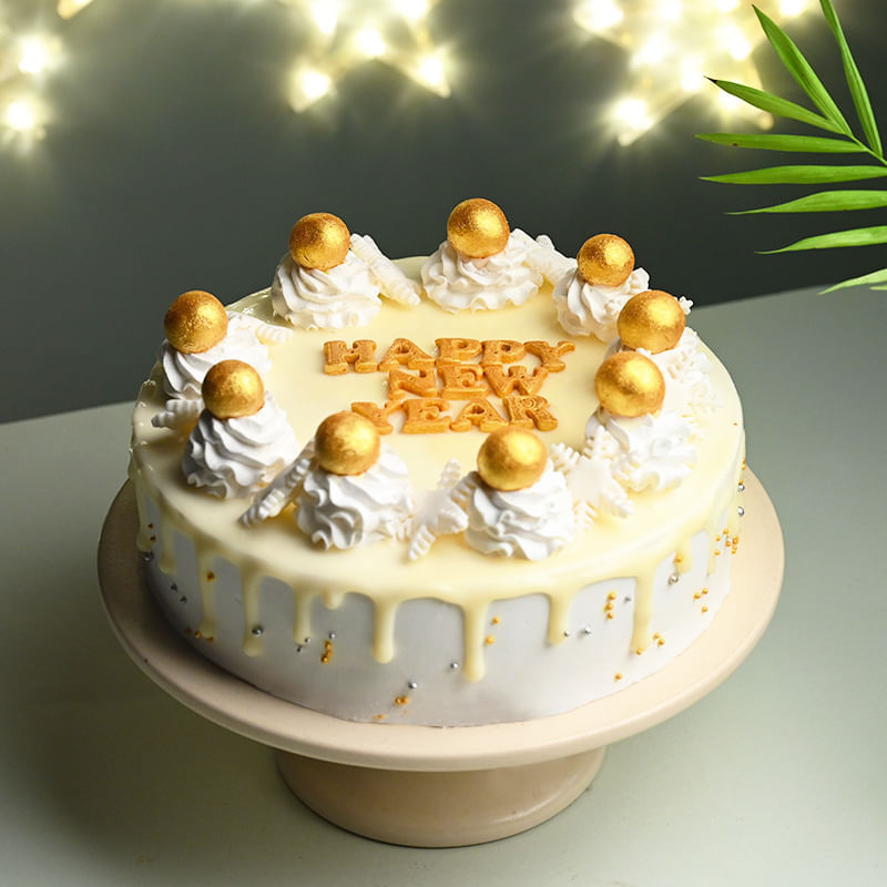 Regal Drip New Year Cake