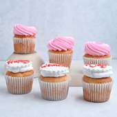 happy womens day cup cakes