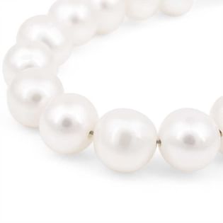 Harmonious Pearl Bracelet