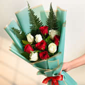 Harmonious Xmas Rose Bouquet