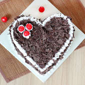 Choco Filled Heart Cake - Top View