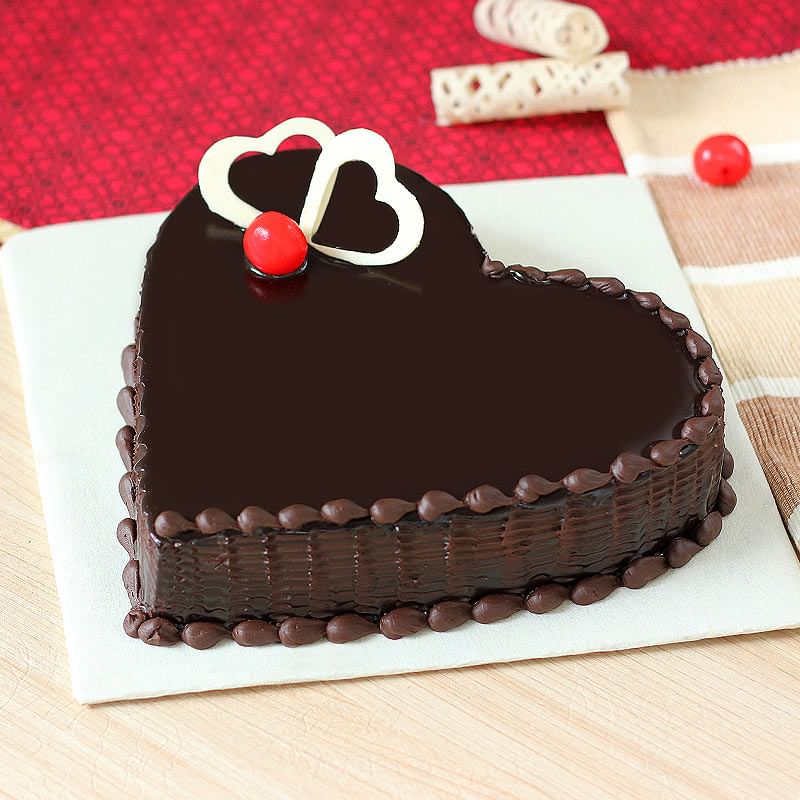 Choco Heart Cake - Zoom View