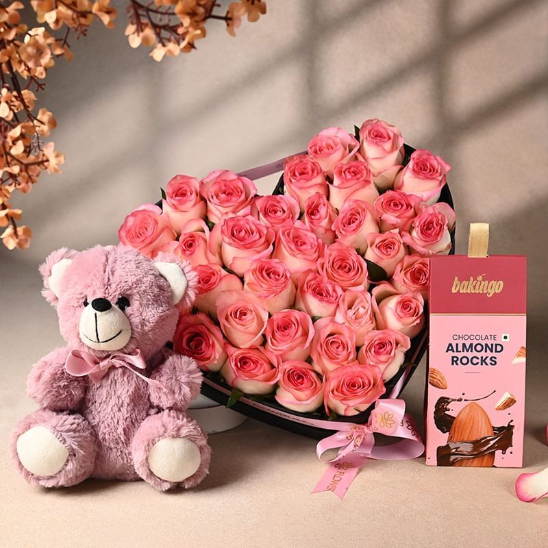 Heartfelt Roses N Teddy Surprise