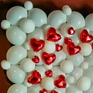 Heartfelt Valentine Balloon Decor