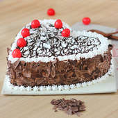 Black Forest Heart Cake - Zoom View