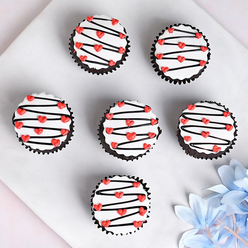 Hearty Cupcake Set