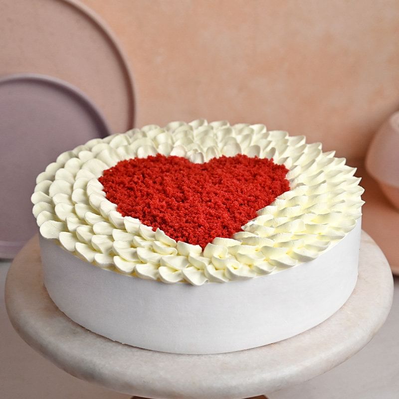 Hearty Dainty Red Velvet Cake