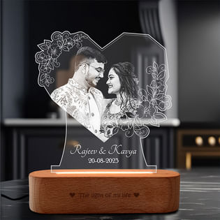 Hearty Personalized Photo Lamp Gift: Personalized acrylic LED lamp with engraved photo